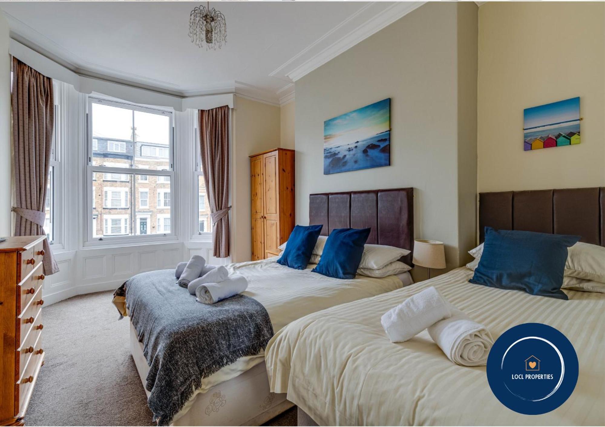 45 The Square Holiday Apartments Scarborough Esterno foto